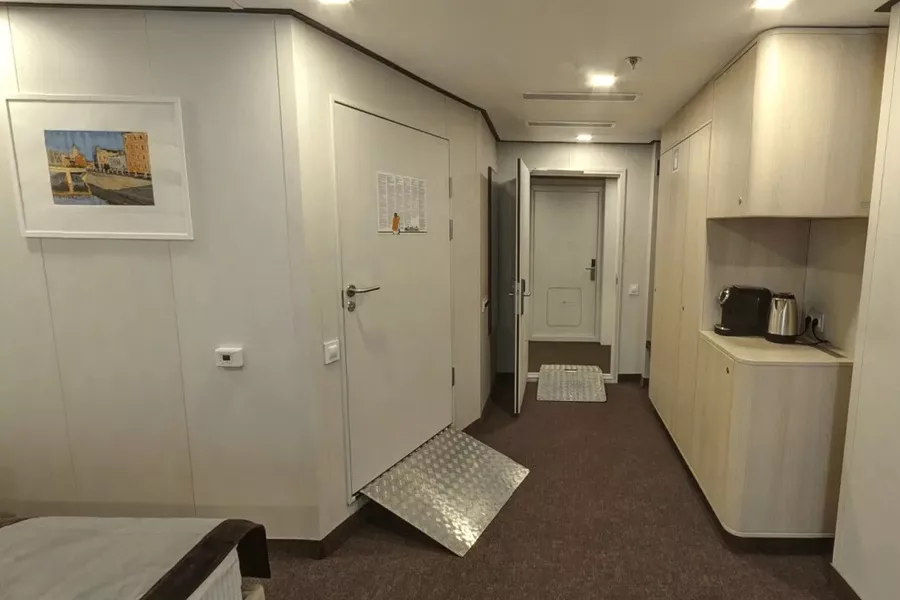Полулюкс (для маломобильных пассажиров)
